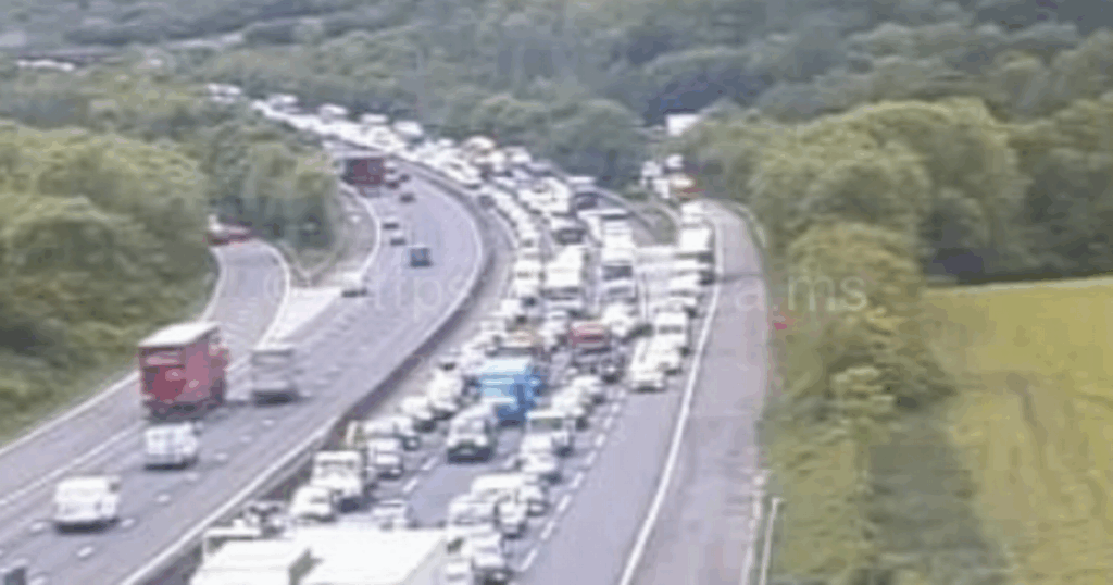 M25 Traffic Incident Causes Major Delays for Commuters image 6e902ddf 3373 495f a586 4aa5867528a1.png