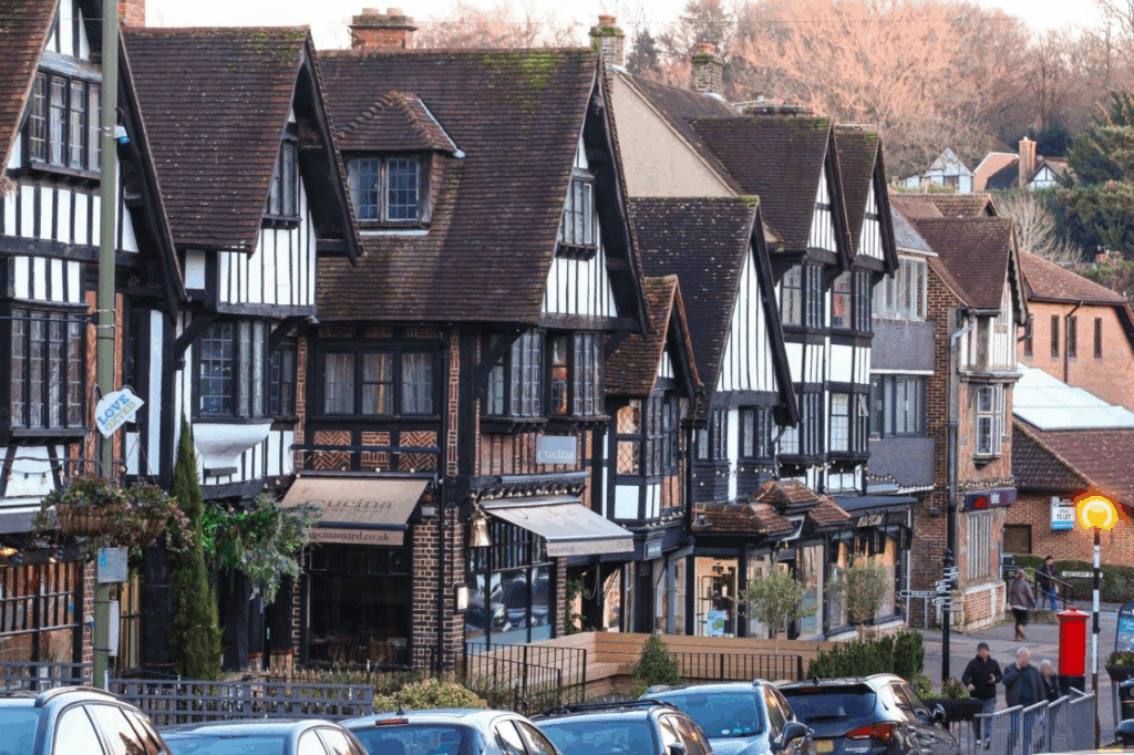 Oxted: The UK Commuter Town Ideal for Young Families image 74ho8yhdwa.png