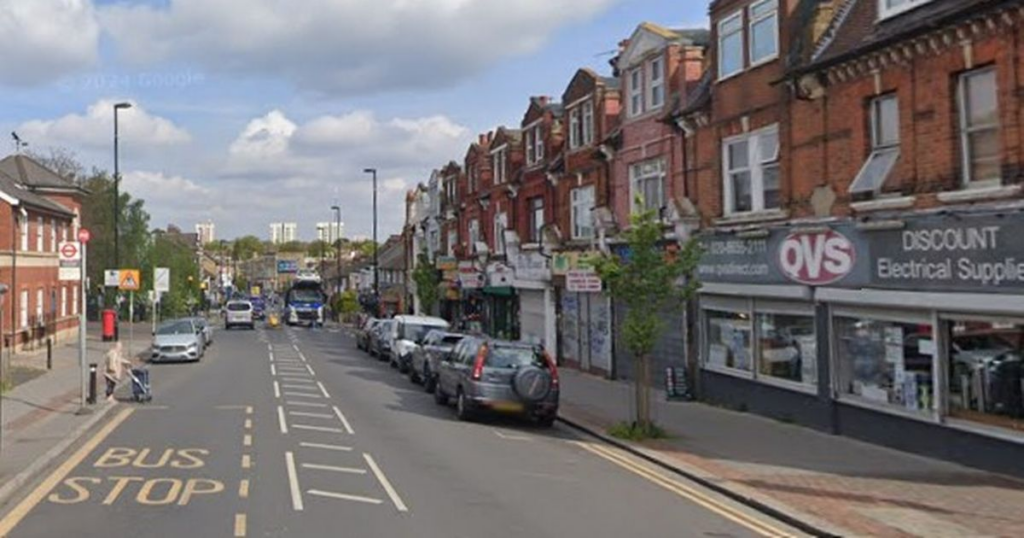 Norwood Junction Brawl: Police Appeal After Three Arrests image 8f7b4697 6590 48c0 abf2 fa5496e7f8e4.png