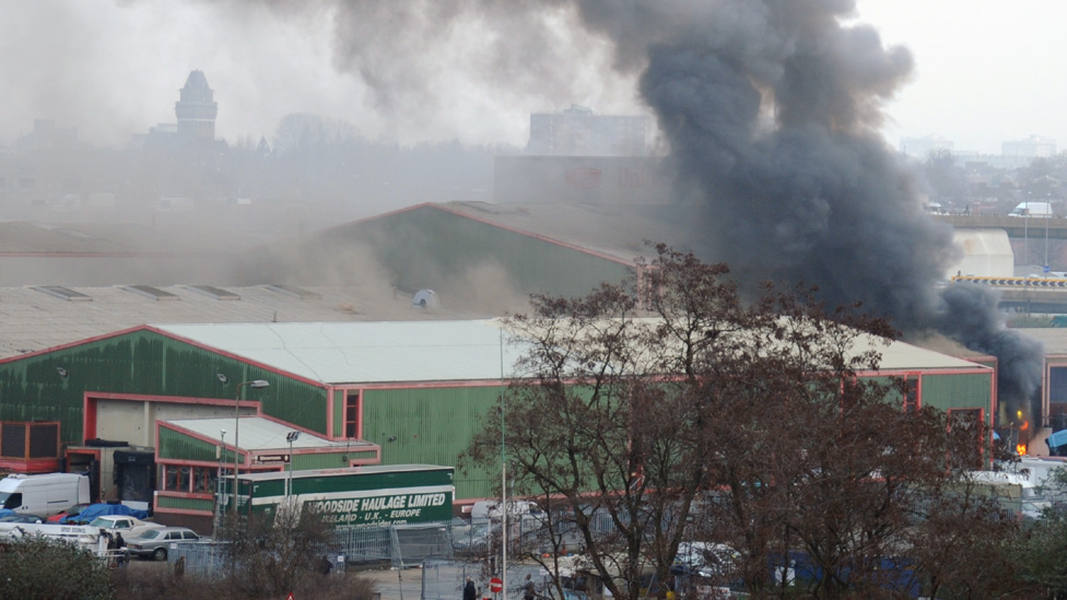 West London Warehouse Fire Sparks Major Incident Response image 9ea5742e 93ff 4c19 a985 e1088a7df07c.png