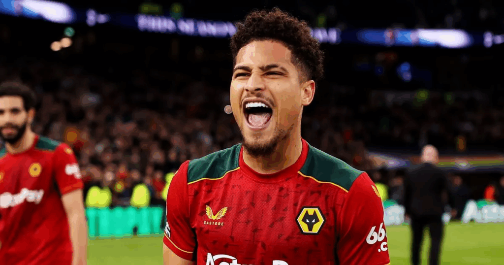 Joao Gomes Manchester United: A Star for Champions League Dreams image dzd4rjjvch.png