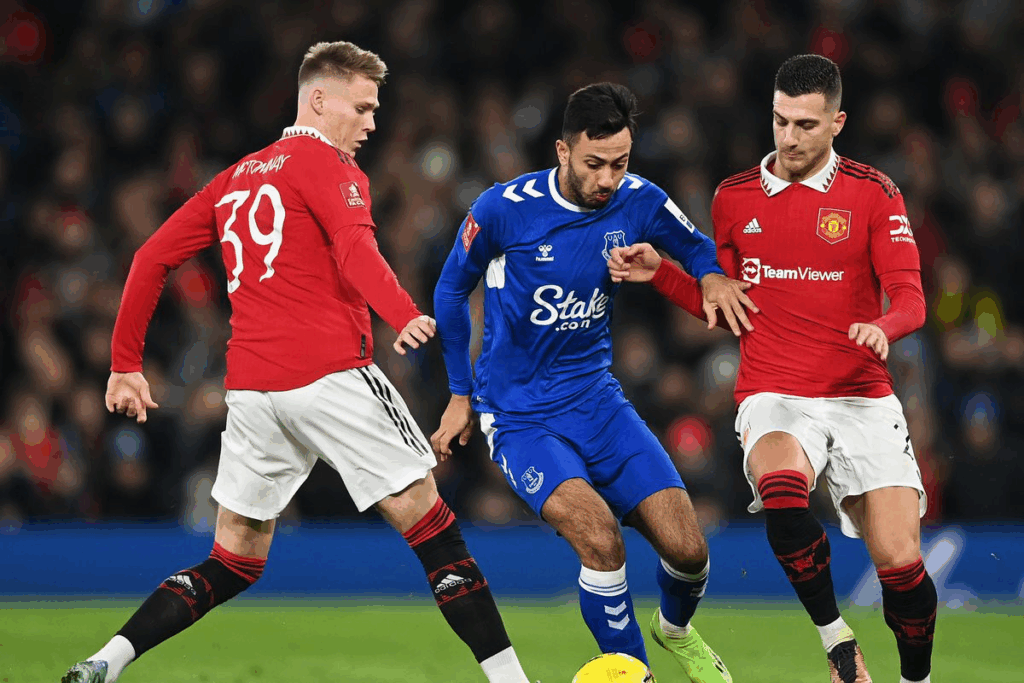 Manchester United Everton Preview: Key Lineup Decisions image eg7xwdxiv1.png