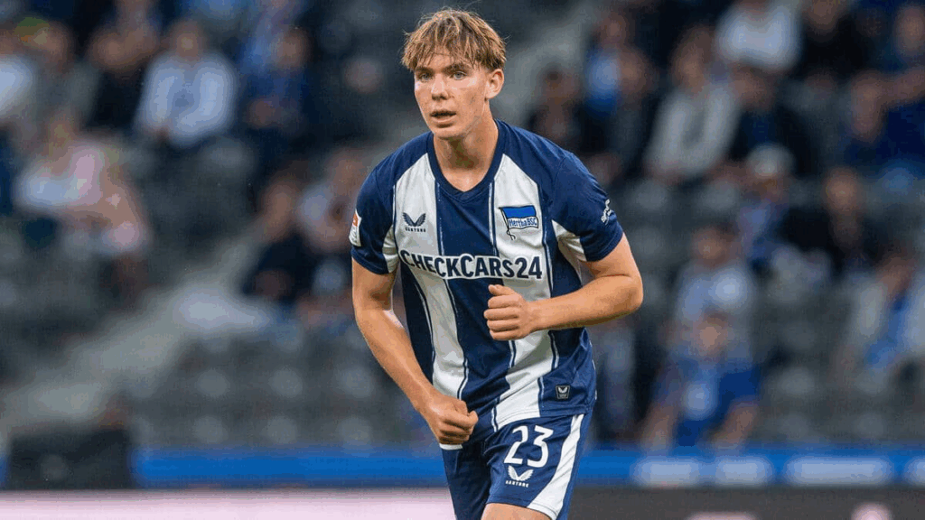 Kennet Eichhorn: Manchester United's Next Young Starlet image tv964f97gt.png