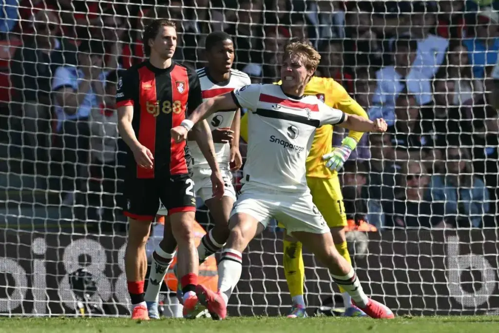 Man Utd Bournemouth Draw: Ruben Amorim's Candid Insights image 0eb42b3e 3727 4ce9 8e28 196643d6f9ff.webp