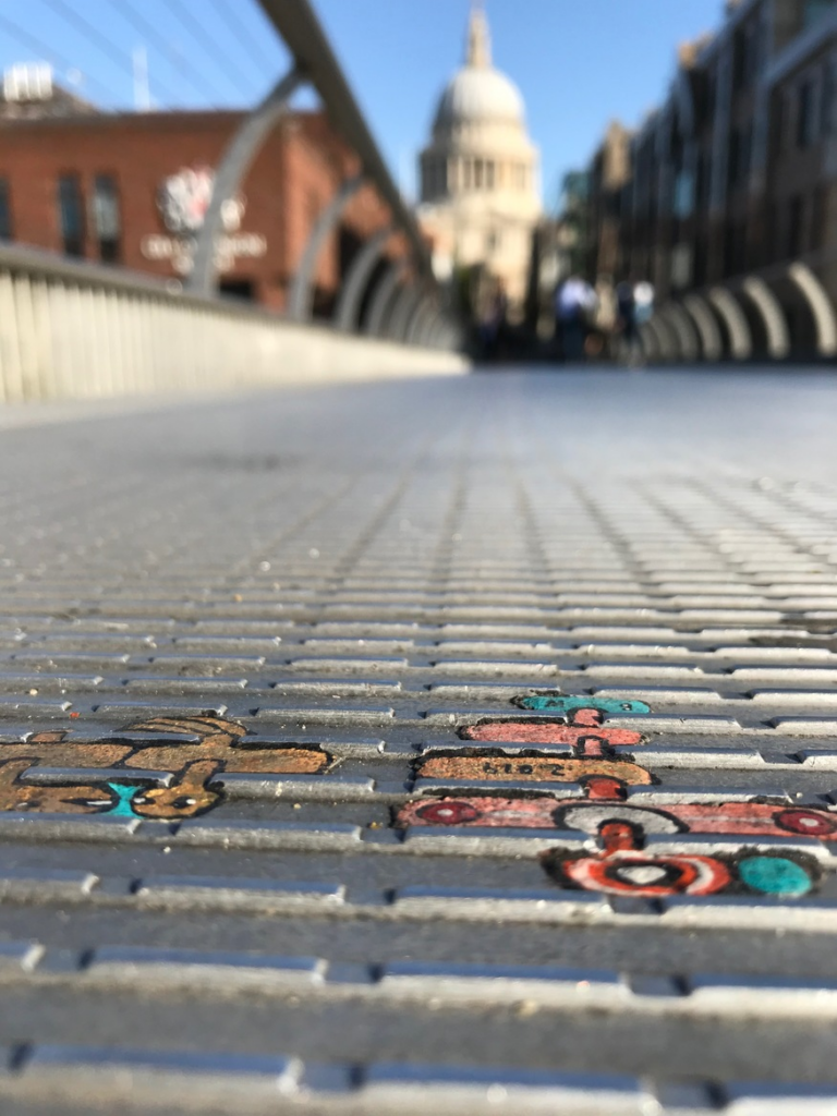 Millennium Bridge Gum Art: Discover London’s Hidden Gallery image 4e6223db b8b7 435a 965d 10f608a78e9f.png