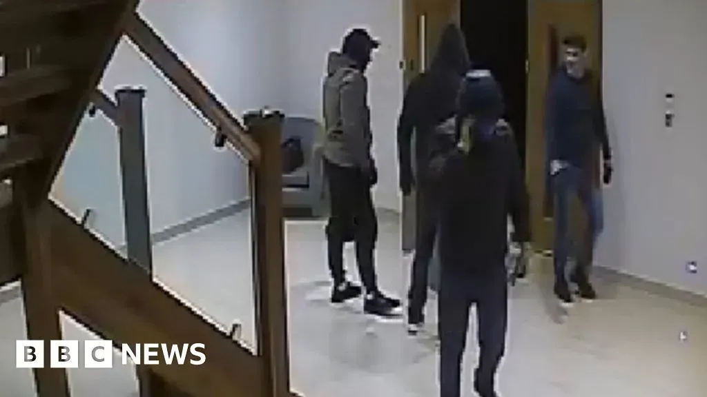 image 513542f8 19dc 4786 9b9c 2308b9bec28d.webp