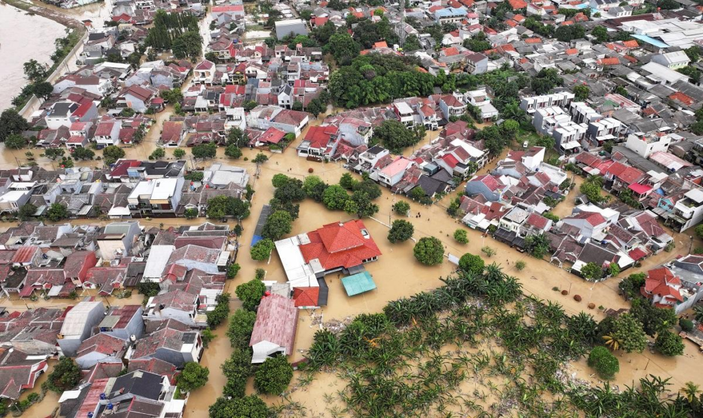 Indonesia Flood Disaster: Over 500 Lives Lost and Counting image c301ec24 70a8 48b2 9e89 4bbf4d83a406.png