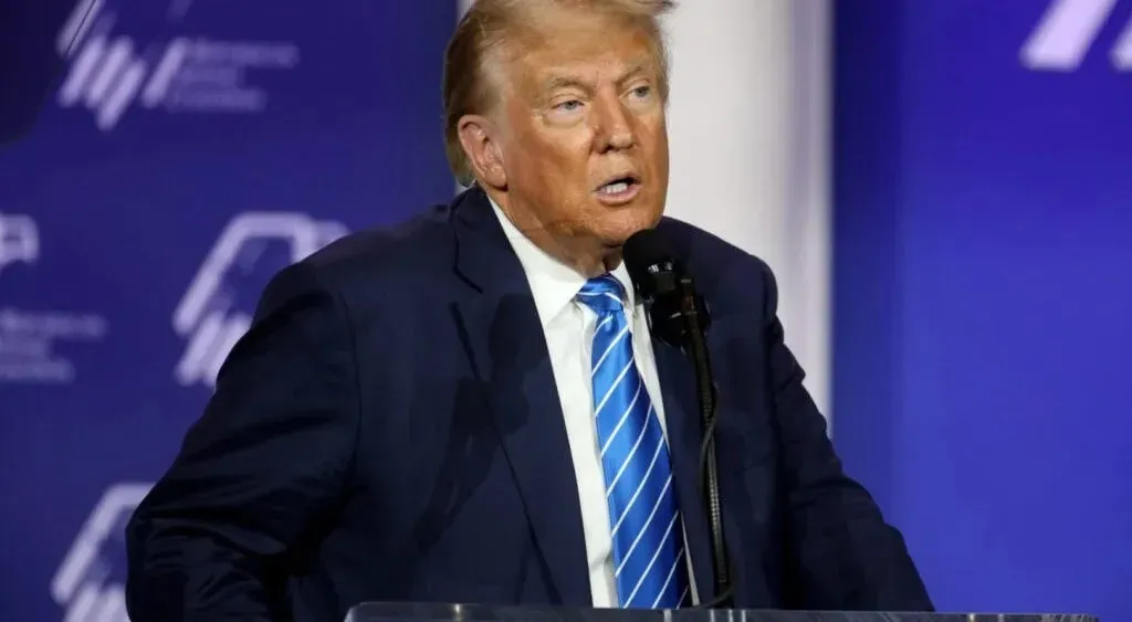 Trump JPMorgan Lawsuit: A Look at Political Bias in Banking image 1a53cc4b 72e9 4c89 a84c 7bf0d2fc404e.webp