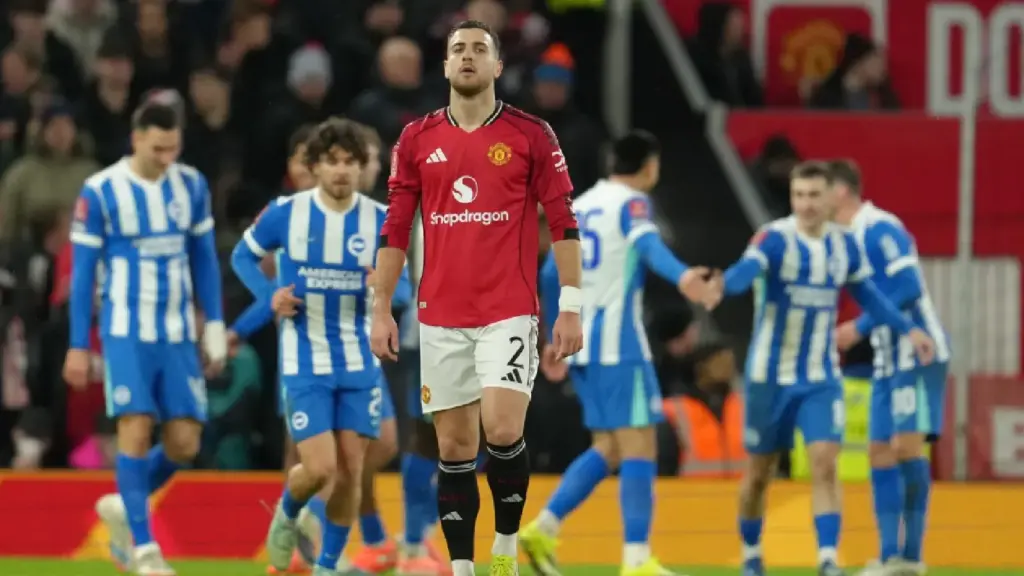 Manchester United FA Cup Exit: A 44-Year Record Falls to Brighton image 1e4db96d 74cf 4b8b ae04 24e91db729ac.webp
