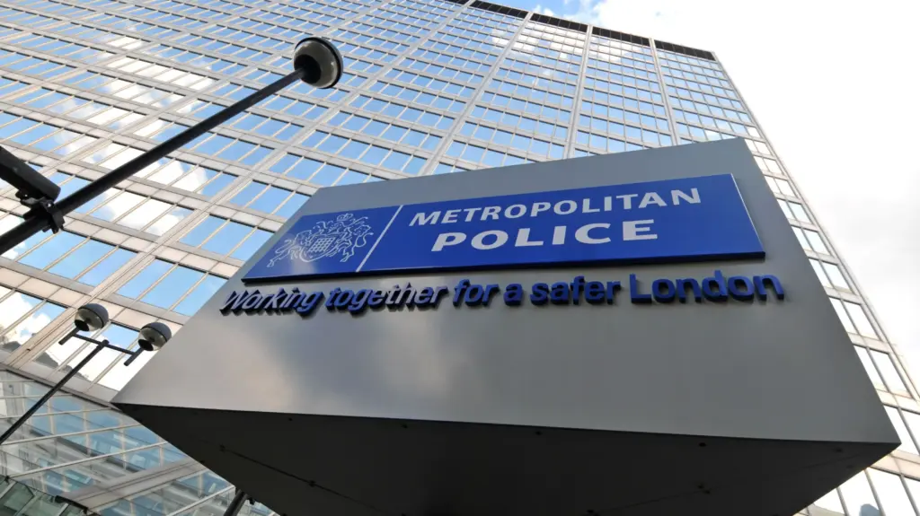 Metropolitan Police Investigations: Unraveling the Christmas Eve Attacks image 446a1432 ab7b 4c44 bb73 df24fe21006e.webp