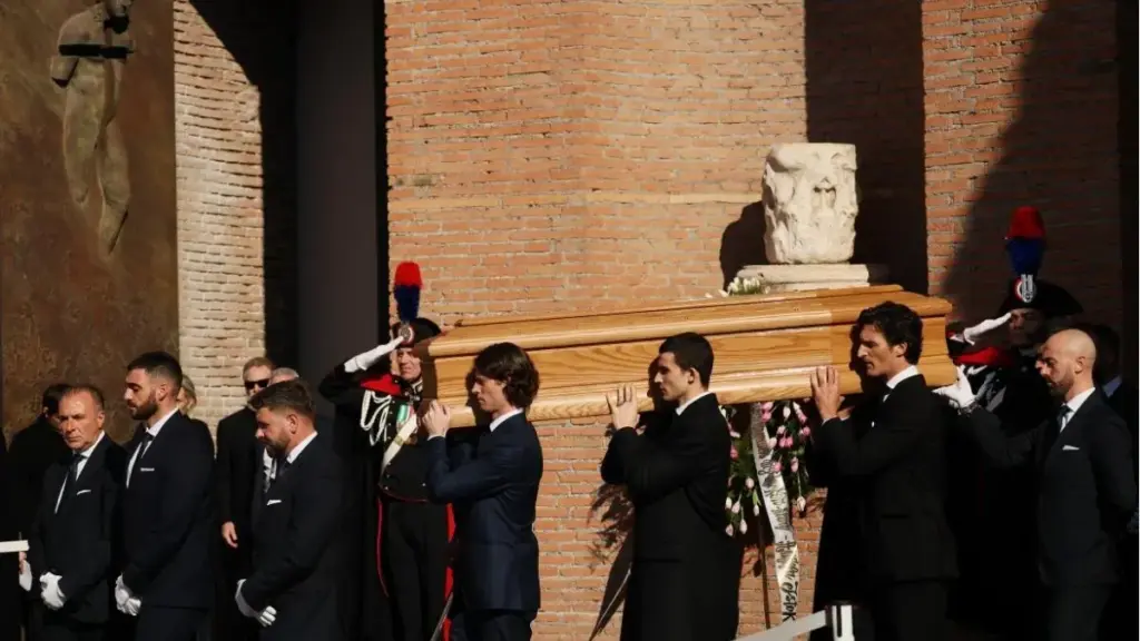 Valentino Garavani Funeral: Stars Gather to Honor a Fashion Legend image 4f73fbd9 50c6 4967 a8f6 cea4062c85bb.webp