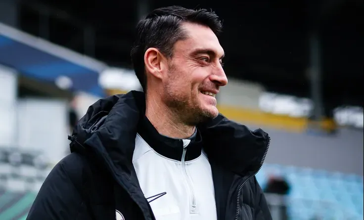 Albert Riera Takes Charge: What This Means for Eintracht Frankfurt image 75d8b860 338e 4165 9536 d421e718d19e.webp