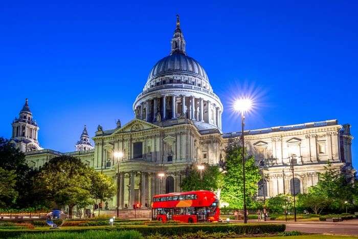 Top Historical Tours in London: Journey Through Time historical tours in london1.jpg
