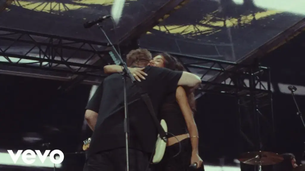 Rein Me In: How Sam Fender and Olivia Dean Made Chart History image 5de273ea a995 41a6 ad1b 6561b17b2472.webp