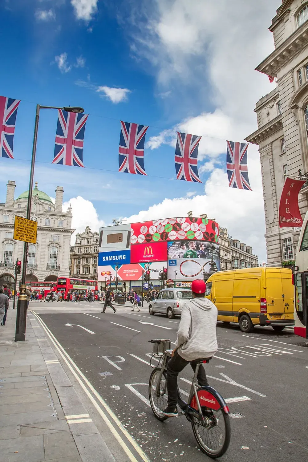 Getting Around London: Navigating the City Like a Local