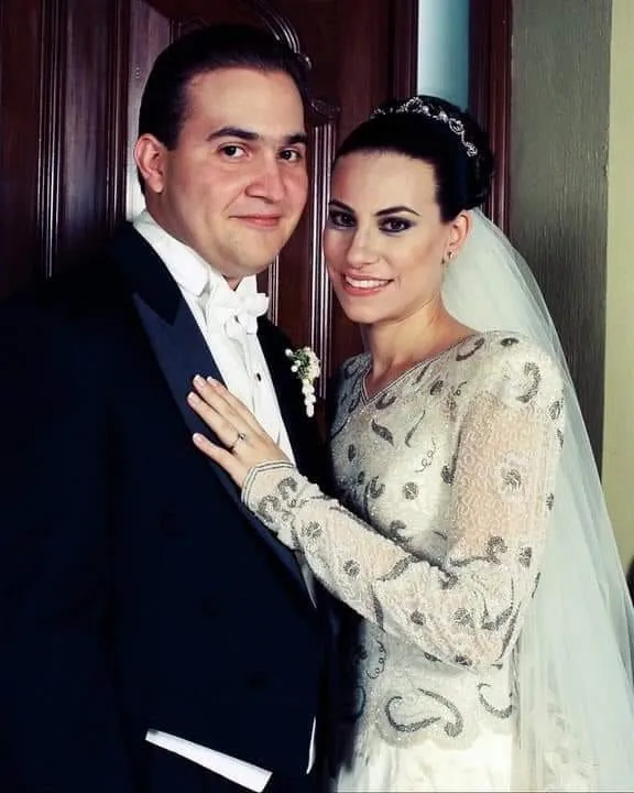 Karime Macias Asylum: Controversial Status Amid Corruption Accusations image a203e1d9 6547 4fb9 80ef 31c0ba4ea714.webp